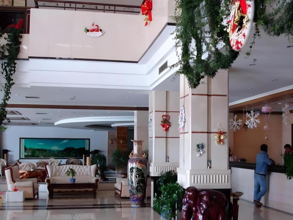 Golden Spring Hotel Lijiang Lijiang  Exterior foto