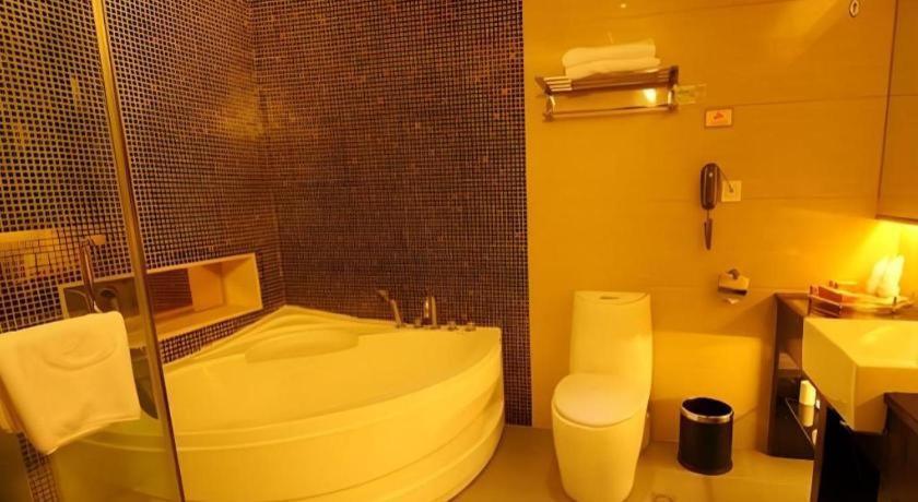 Golden Spring Hotel Lijiang Lijiang  Exterior foto