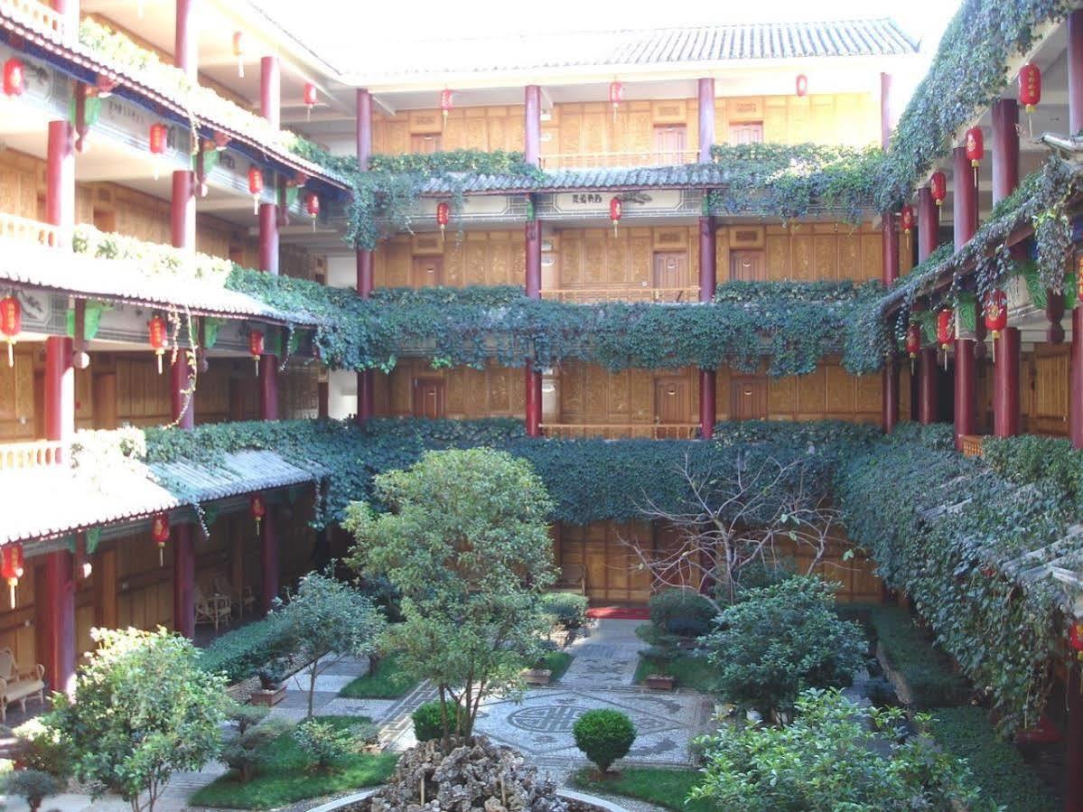 Golden Spring Hotel Lijiang Lijiang  Exterior foto